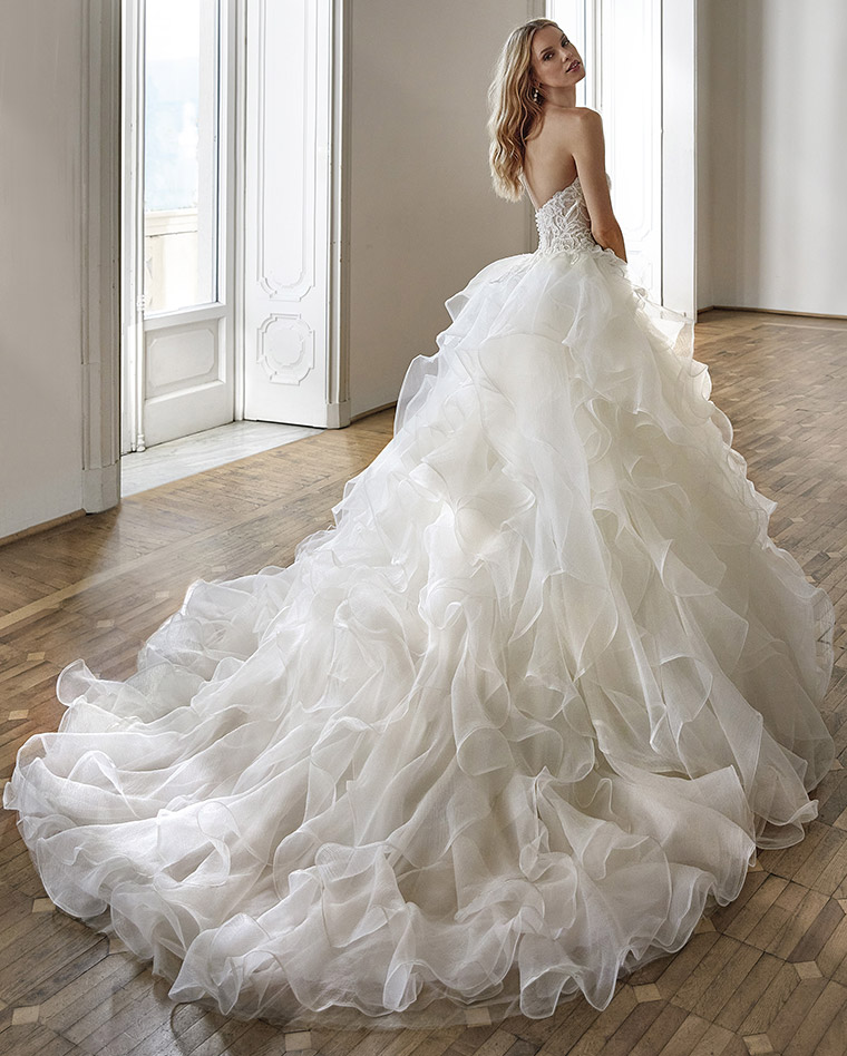 robe-mariage-Nicole-pronovias-le-havre-normandie-2 Robe-mariee-Nicole-le-havre-2023-6